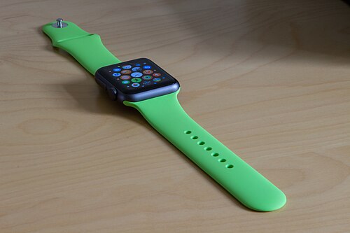 Apple Watch: First-generation Apple Watch, 42mm space grey aluminium, green Sport Band (2015)