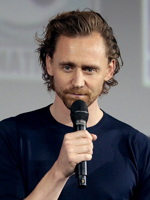 Tom Hiddleston: Tom Hiddleston speaking at San Diego Comic-Con, 20 July 2019